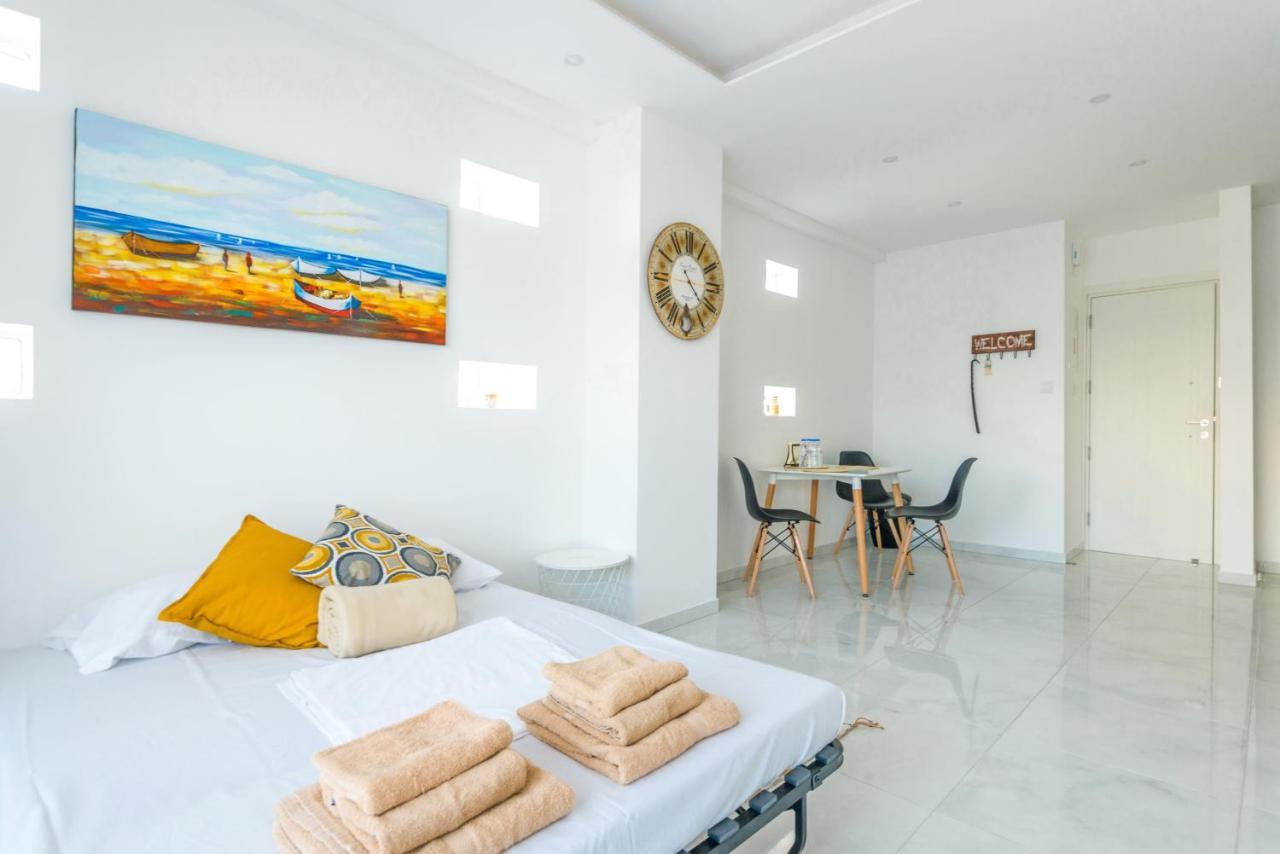 لارنكا Six Apartments المظهر الخارجي الصورة